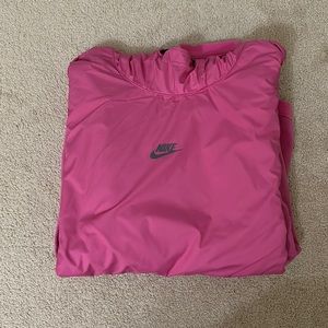 nike windbreaker hoodie